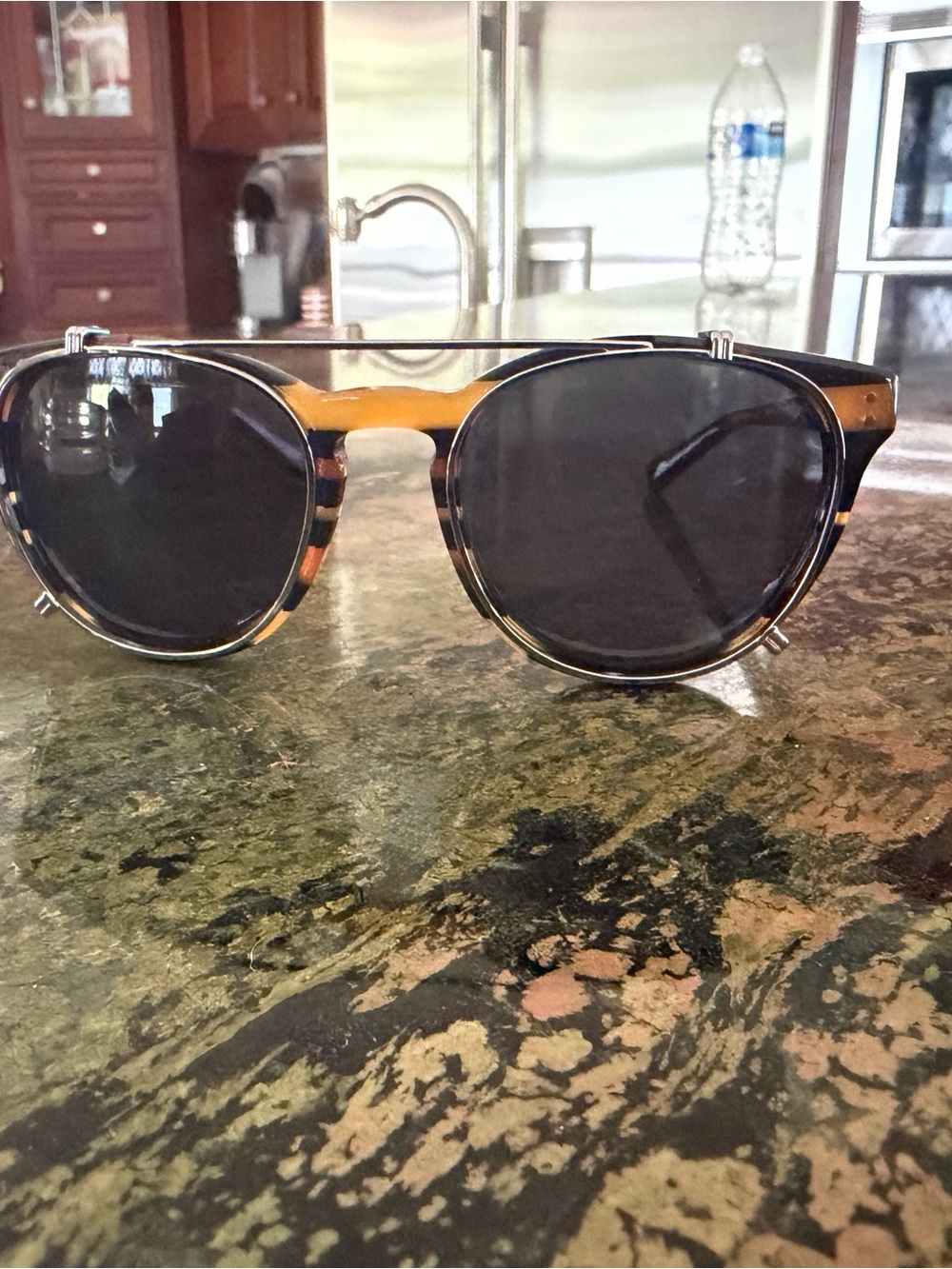 COACH woman’s Black and Silver Aviator Sunglasses - Picture 3 of 10